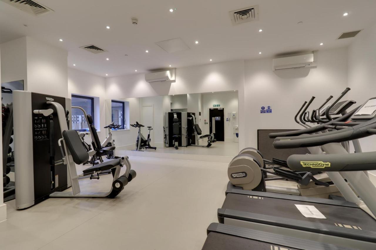 La Casa Suites Слау Екстериор снимка