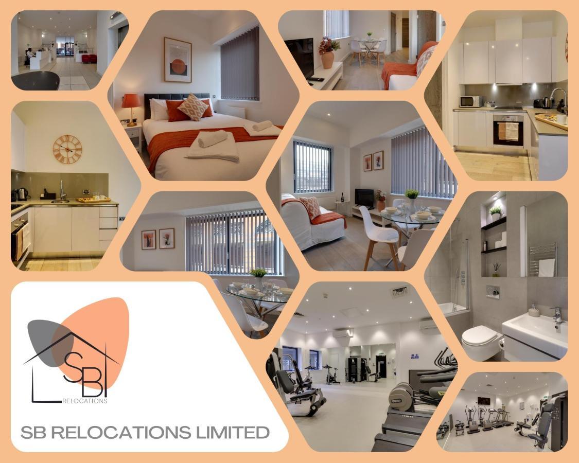 La Casa Suites Слау Екстериор снимка